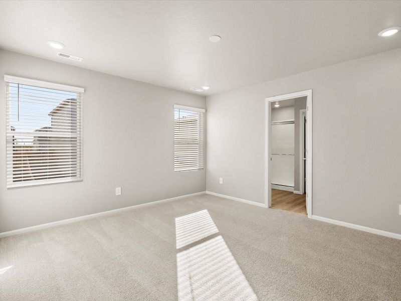 Spacious, unfurnished interior of a new home in Lake Bluff, Greeley (Image 10). Spacious, unfurnished interior of a new home in Lake Bluff, Greeley (Image 10).