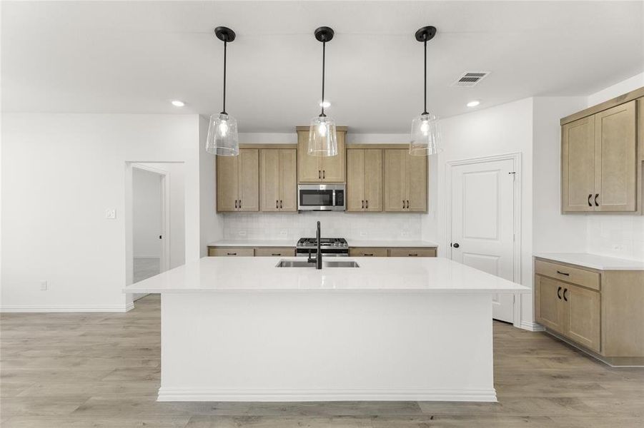 1416 Diamond  Kitchen