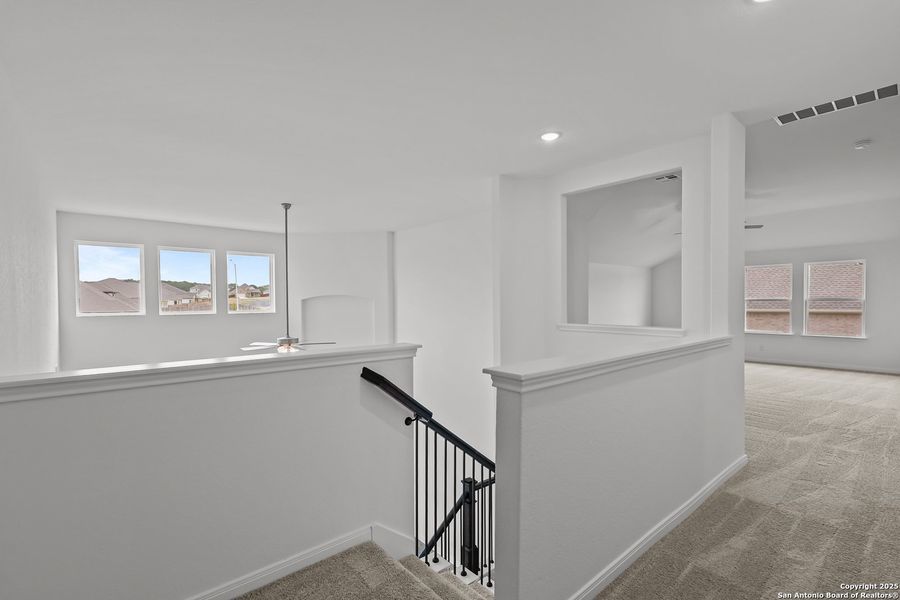 Spacious, unfurnished interior of a new home in Homestead 75', Schertz (Image 36).