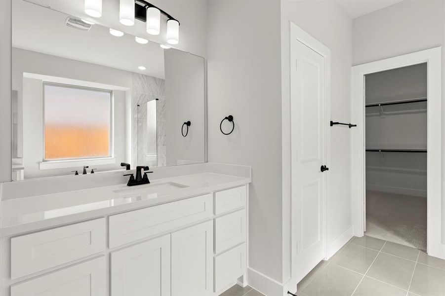 19. 1208 Unity Village - Bath (2)