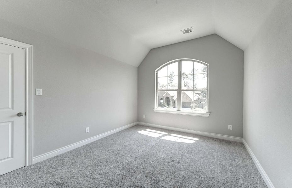 Spacious, unfurnished interior of a new home in Artavia 70′, Conroe (Image 44).
