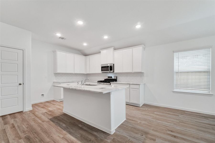Furnished interior view inside a new home in Rollingbrook Estates, Baytown (Image 13).