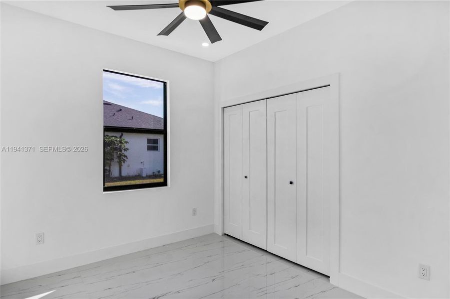 Spacious, unfurnished interior of a new home in , Lehigh Acres (Image 20).
