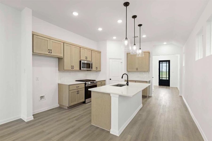 Furnished interior view inside a new home in Creekview Fossil Ridge, Pilot Point (Image 4). Furnished interior view inside a new home in Creekview Fossil Ridge, Pilot Point (Image 4).