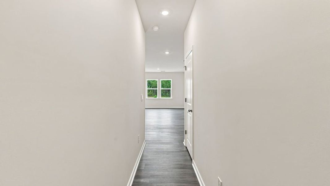 Spacious, unfurnished interior of a new home in Covington Village, Greer (Image 17).