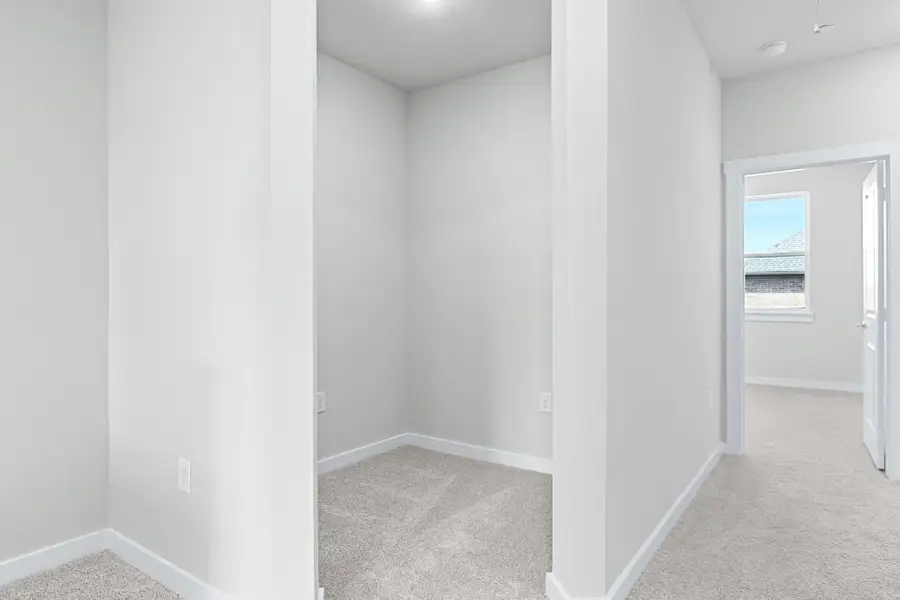 Spacious, unfurnished interior of a new home in Willow Grove Townhomes, Melissa (Image 30).
