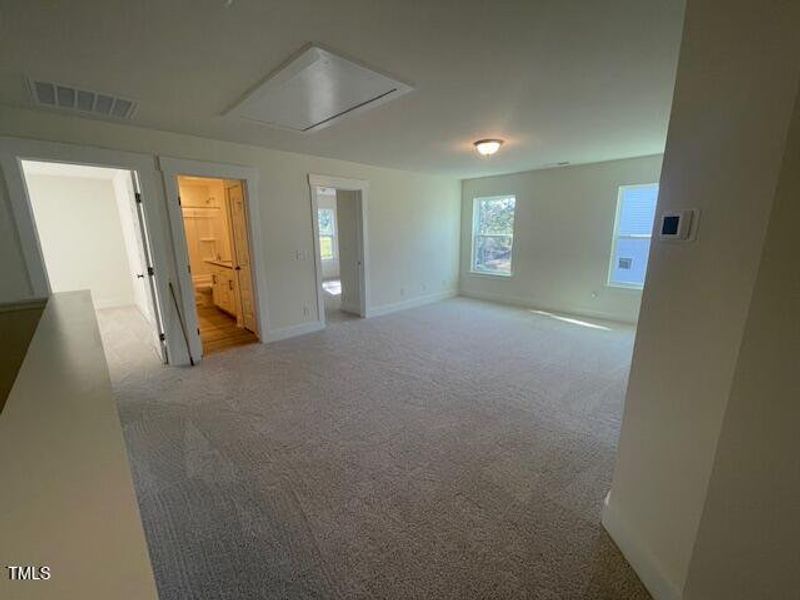 Large Loft 2nd floor Large Loft 2nd floor