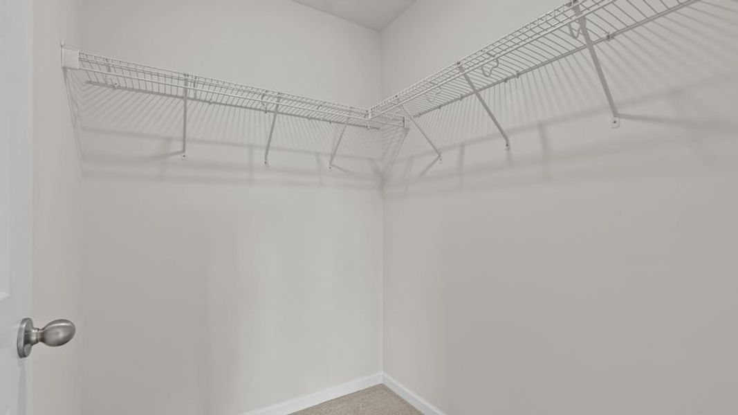 Spacious, unfurnished interior of a new home in Quail Haven, Winston-Salem (Image 22).