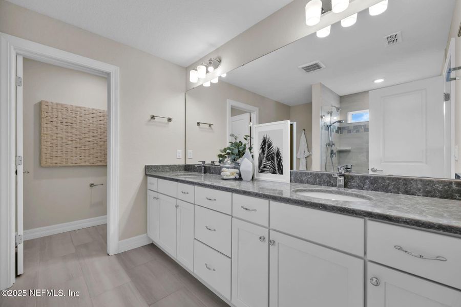 Furnished interior view inside a new home in Double Branch, Middleburg (Image 15).