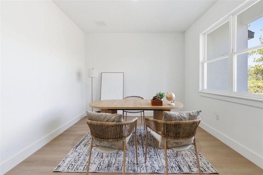 Furnished interior view inside a new home in , Orlando (Image 26).