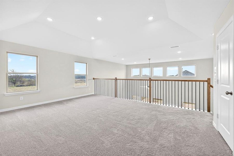 Spacious, unfurnished interior of a new home in Lily Creek at Sutton Fields, Aubrey (Image 37). Spacious, unfurnished interior of a new home in Lily Creek at Sutton Fields, Aubrey (Image 37).