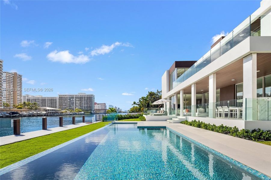 Condo located in Hallandale Beach, FL showcasing its design and architecture (Image 43).