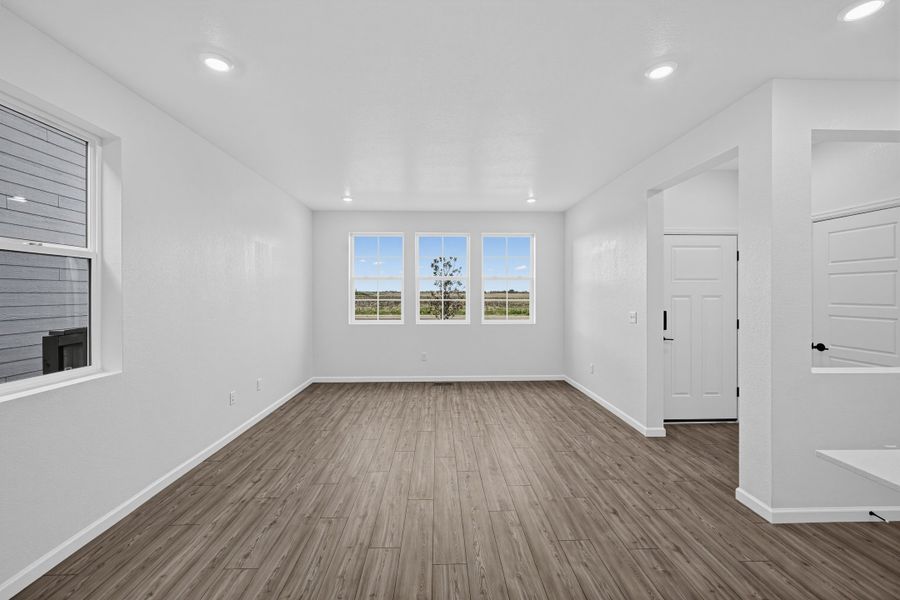 Spacious, unfurnished interior of a new home in Farmlore, Brighton (Image 15).