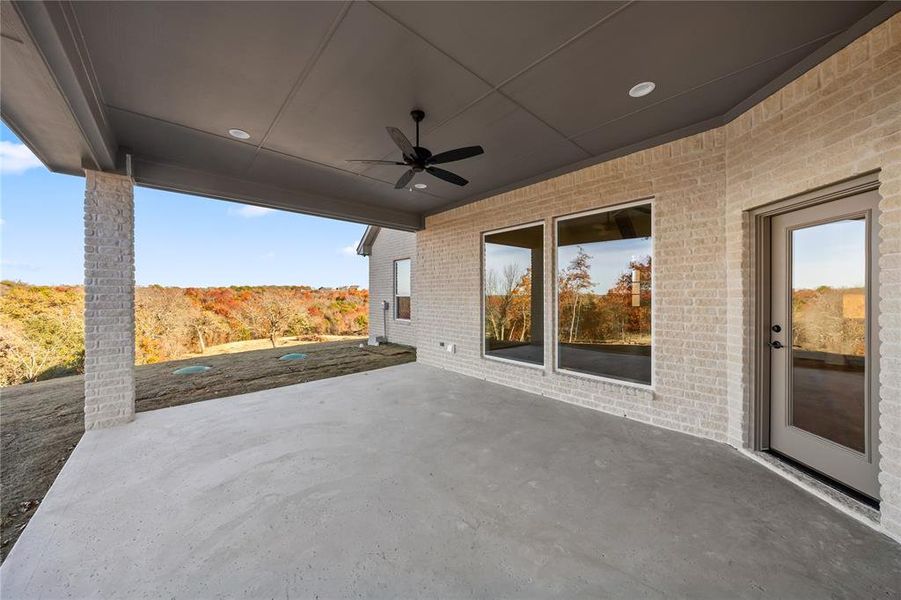Exterior details and patio area of a home in Vintage Oaks, Weatherford (Image 3). Exterior details and patio area of a home in Vintage Oaks, Weatherford (Image 3).