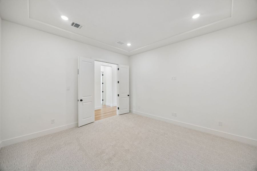 Spacious, unfurnished interior of a new home in The Parks at Wilson Creek, Celina (Image 53). Spacious, unfurnished interior of a new home in The Parks at Wilson Creek, Celina (Image 53).