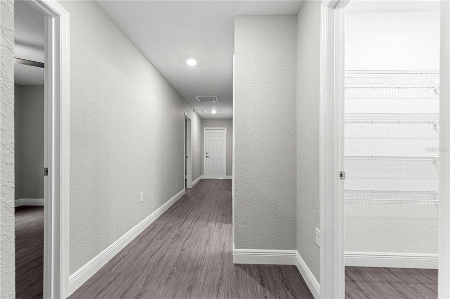 Spacious, unfurnished interior of a new home in , Summerfield (Image 15).