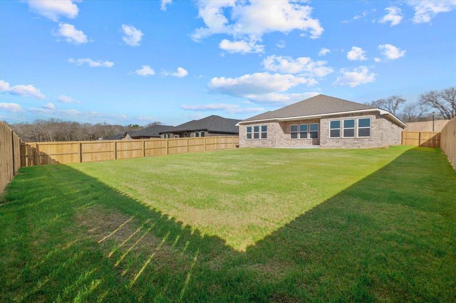 Exterior details and patio area of a home in , Lindale (Image 4).