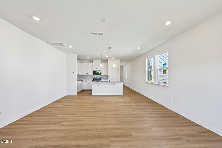 11-web-or-mls-Oakdale Dr-S2204-011 11-web-or-mls-Oakdale Dr-S2204-011