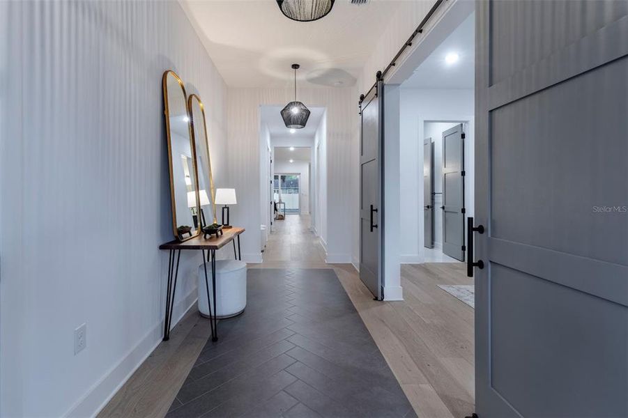 Furnished interior view inside a new home in , Orlando (Image 38).