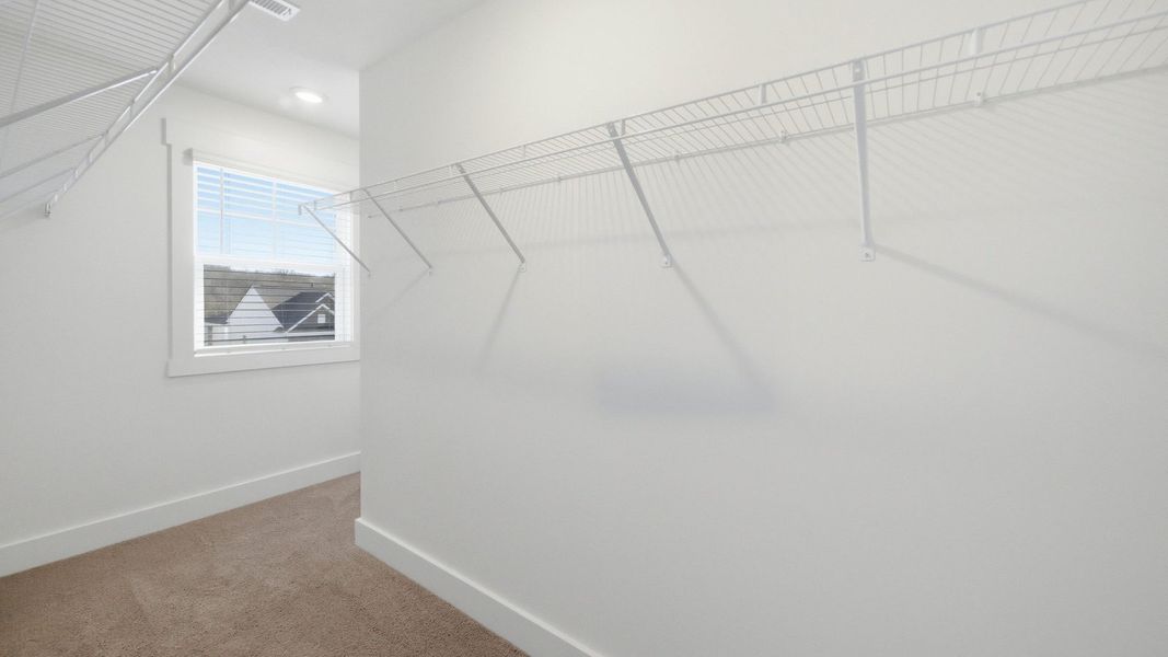 Spacious, unfurnished interior of a new home in Fieldcrest Acres, Blountville (Image 29).