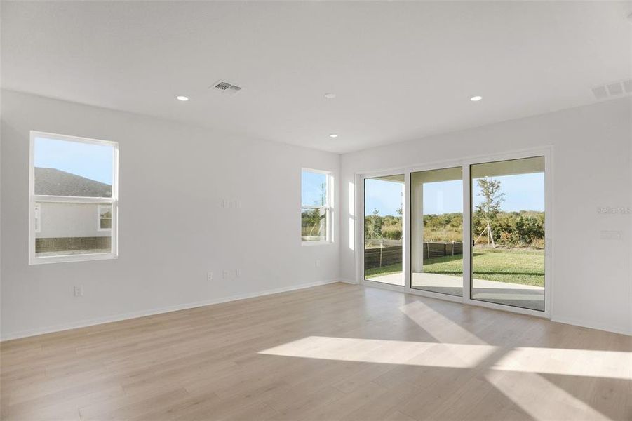 Spacious, unfurnished interior of a new home in Turnleaf, Punta Gorda (Image 43).