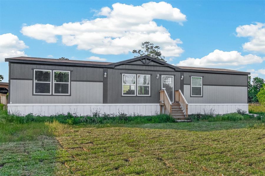Exterior details and patio area of a home in , Cleveland (Image 20).