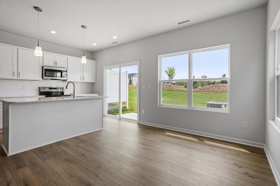 Spacious, unfurnished interior of a new home in Sweetbrier, Durham (Image 20).