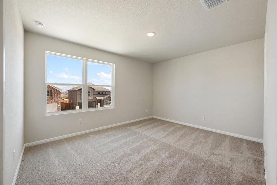 Spacious, unfurnished interior of a new home in Patterson Ranch, Georgetown (Image 29).