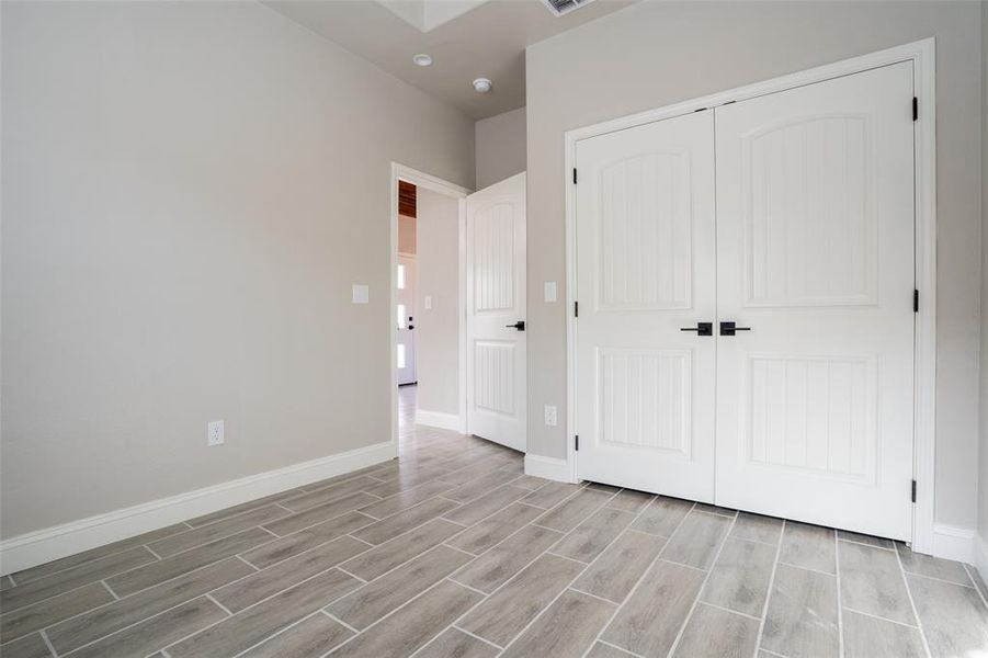 Spacious, unfurnished interior of a new home in , Dublin (Image 25).