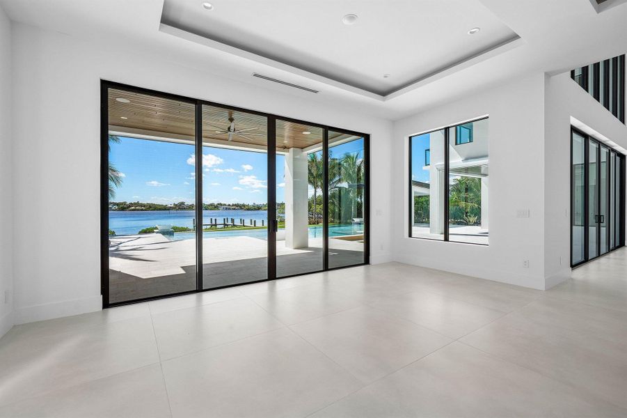 Spacious, unfurnished interior of a new home in , Jupiter (Image 39).