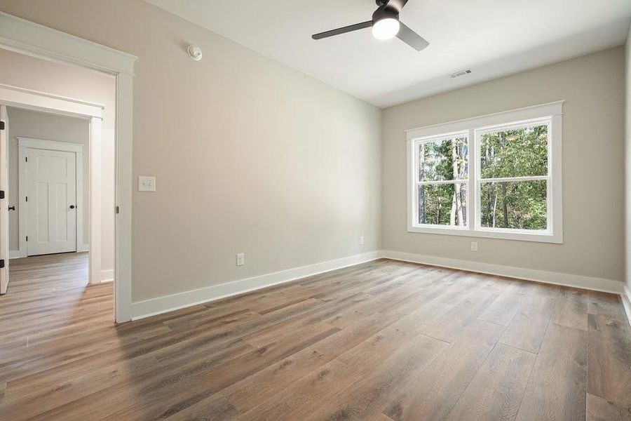 Spacious, unfurnished interior of a new home in , Talking Rock (Image 31).