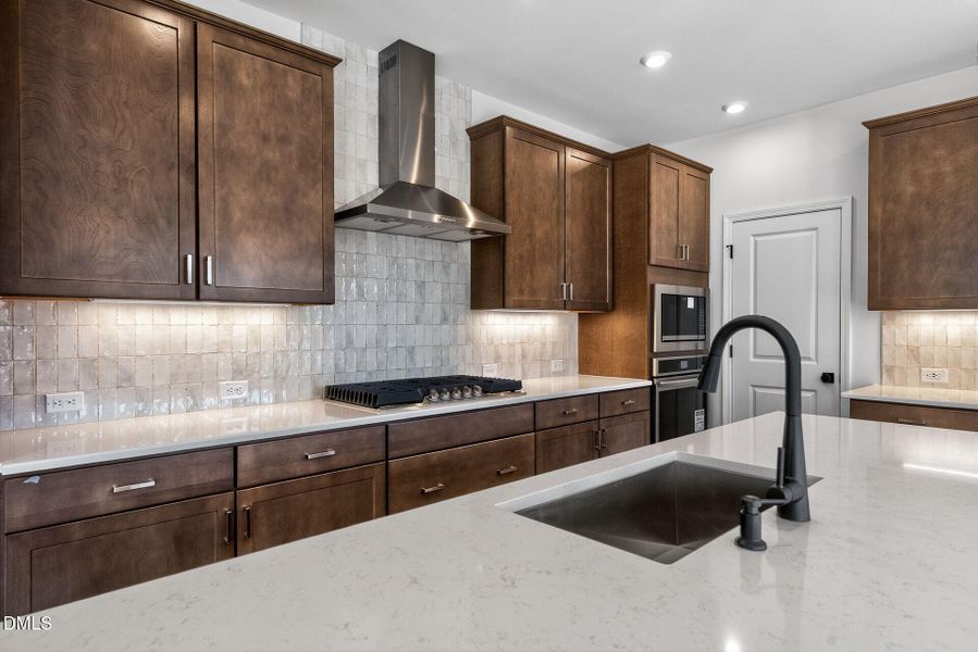 018-1920x1080-kitchen