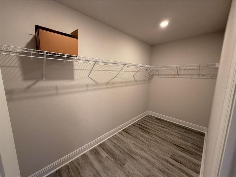 Spacious, unfurnished interior of a new home in , Lake Wales (Image 11).