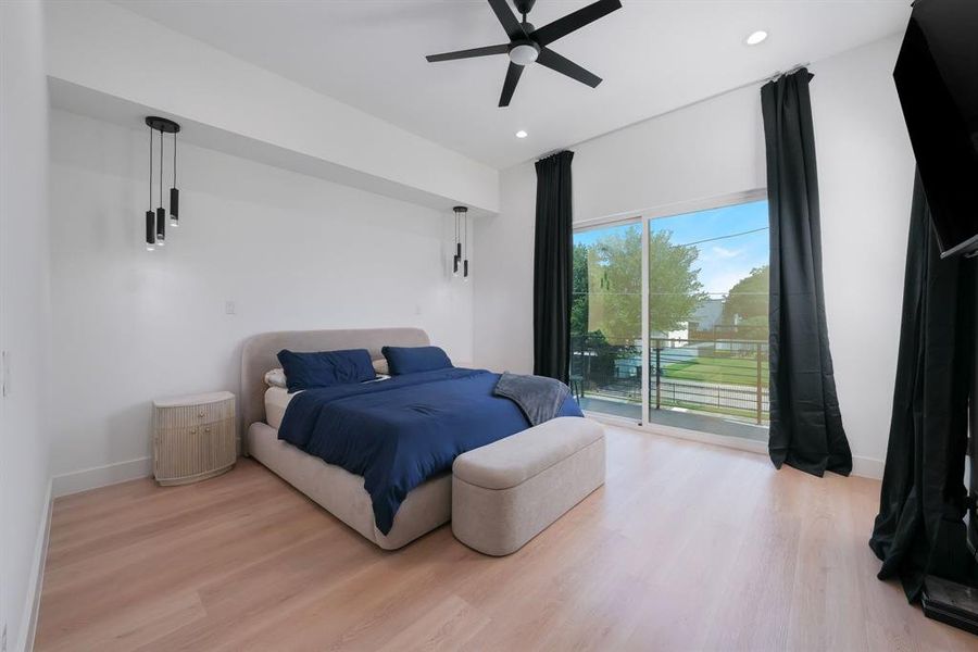 Furnished interior view inside a new home in , Dallas (Image 30). Furnished interior view inside a new home in , Dallas (Image 30).
