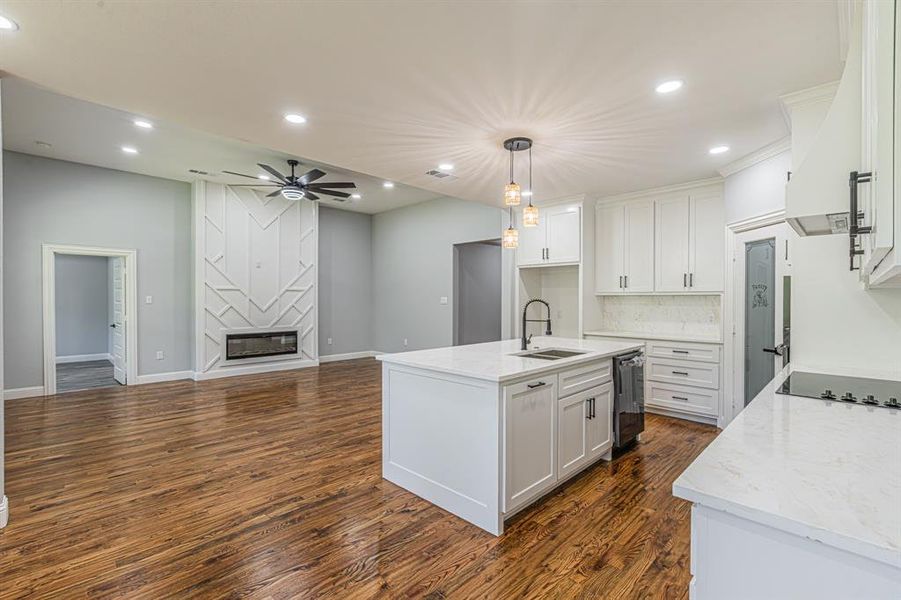 Furnished interior view inside a new home in , Runaway Bay (Image 10).