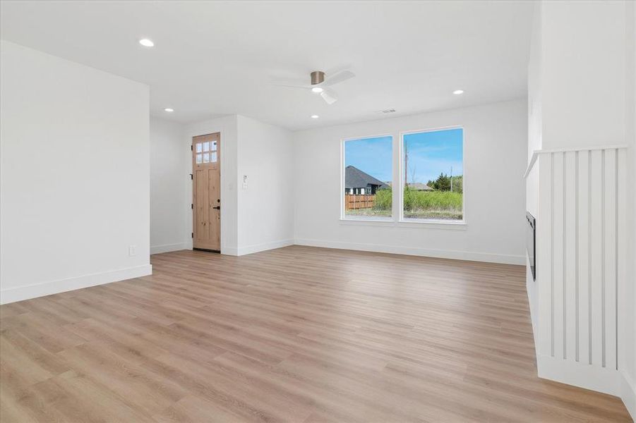 Spacious, unfurnished interior of a new home in , Glenn Heights (Image 22).