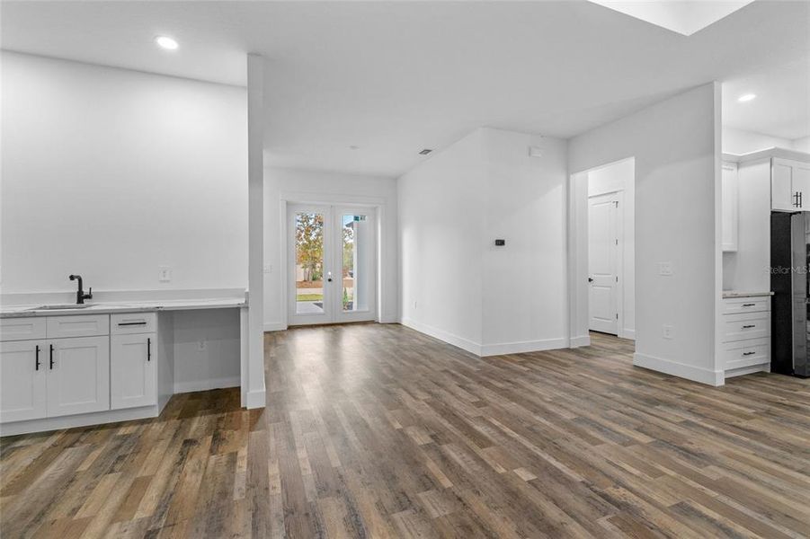 Spacious, unfurnished interior of a new home in , Homosassa (Image 35). Spacious, unfurnished interior of a new home in , Homosassa (Image 35).