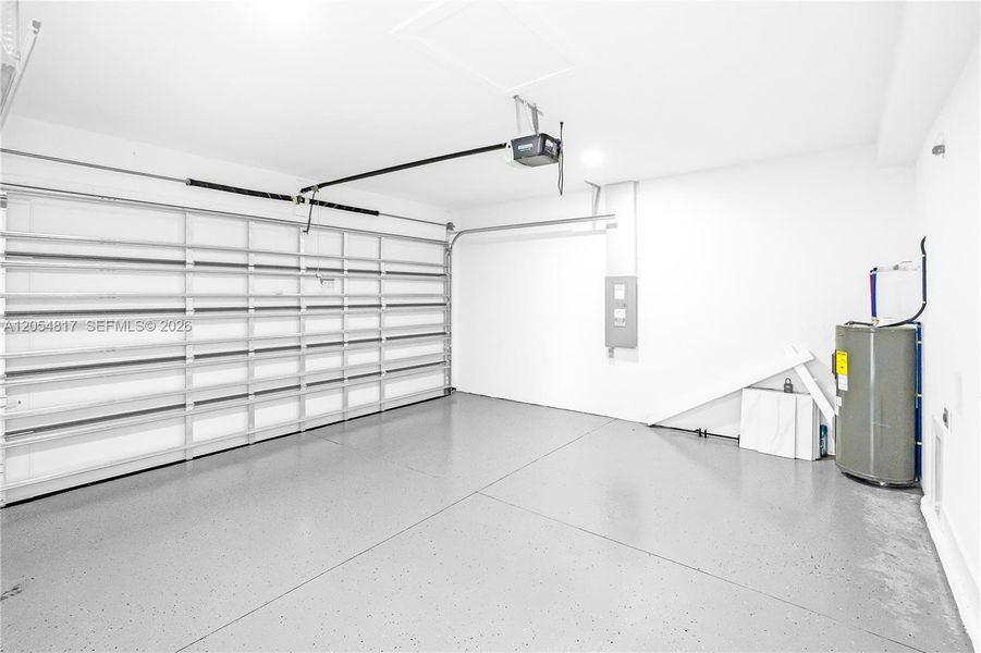 Spacious, unfurnished interior of a new home in , Lehigh Acres (Image 27). Spacious, unfurnished interior of a new home in , Lehigh Acres (Image 27).