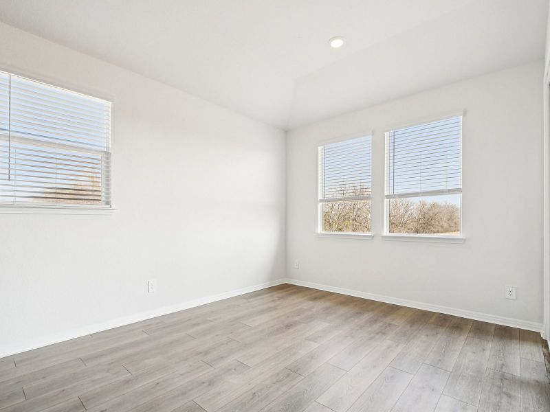 Spacious, unfurnished interior of a new home in Prairie Winds - Executive Collection, Hutto (Image 9).