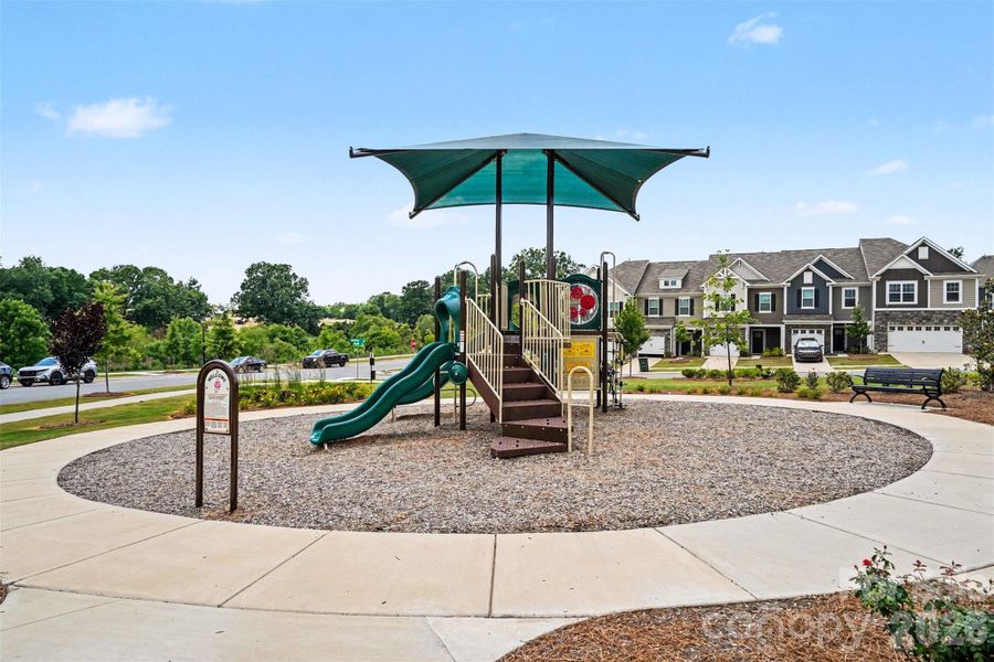 Community amenities in , Charlotte (Image 32). Community amenities in , Charlotte (Image 32).