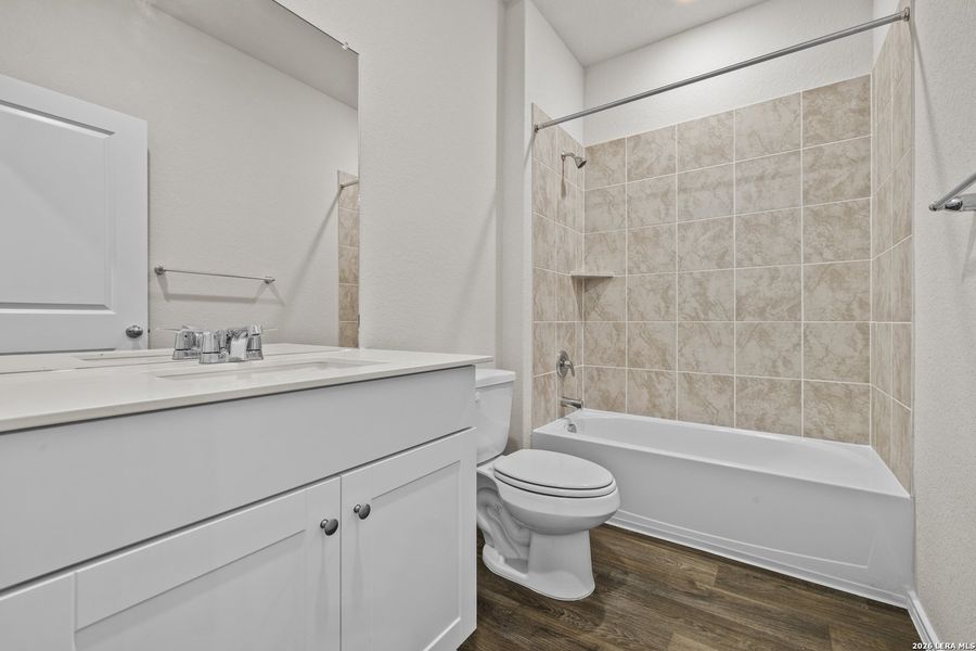 Furnished interior view inside a new home in Winding Creek, New Braunfels (Image 7).