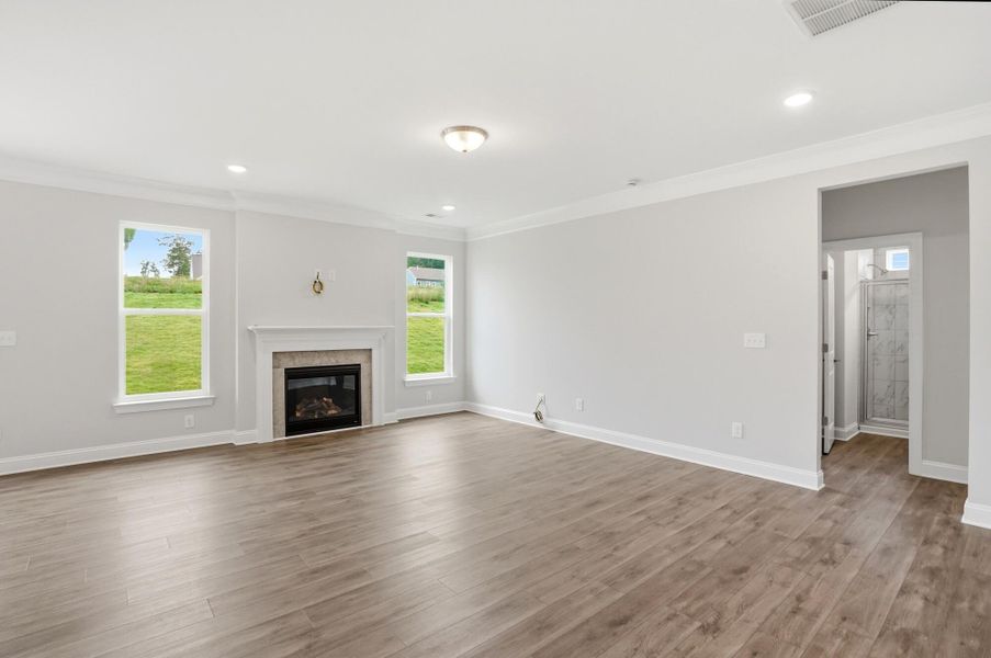 Spacious, unfurnished interior of a new home in Enclave at Riverdale, Huntersville (Image 16).