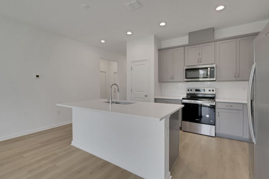 5017 Balsam Falls Rd, DeLand, FL.  - Slide 19