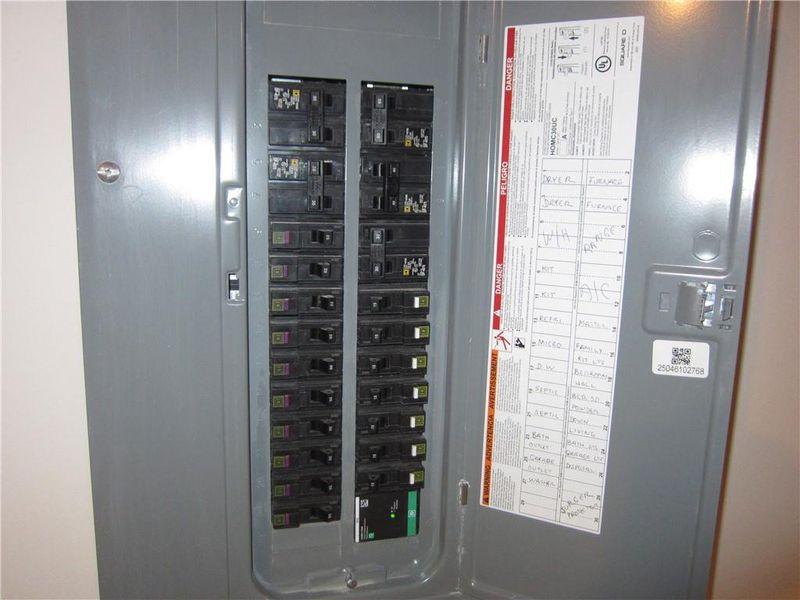 Furnished interior view inside a new home in , Dallas (Image 8).