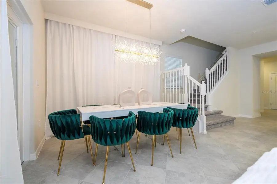 Furnished interior view inside a new home in Windsor Cay Resort, Clermont (Image 5).