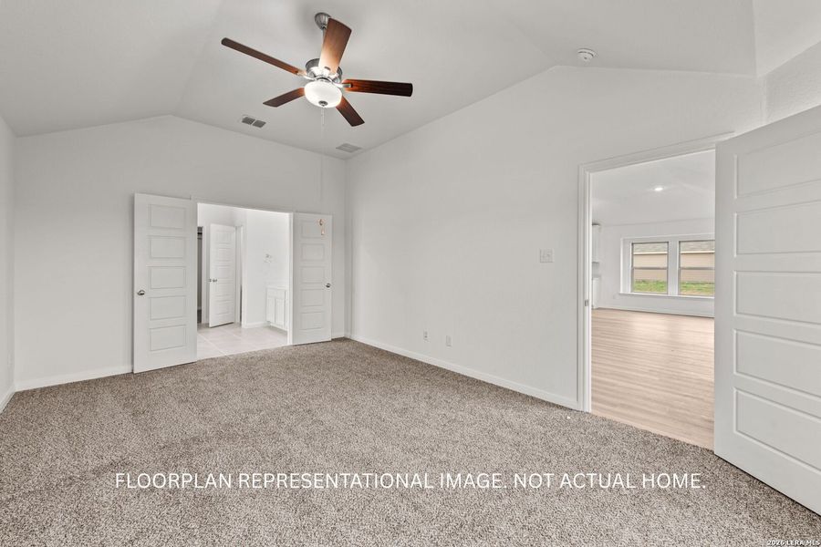 Spacious, unfurnished interior of a new home in Chaparral Ranch, Floresville (Image 15).