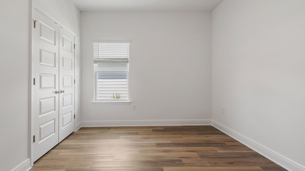 Spacious, unfurnished interior of a new home in Caballeros Estates At Hombre, Panama City Beach (Image 25).