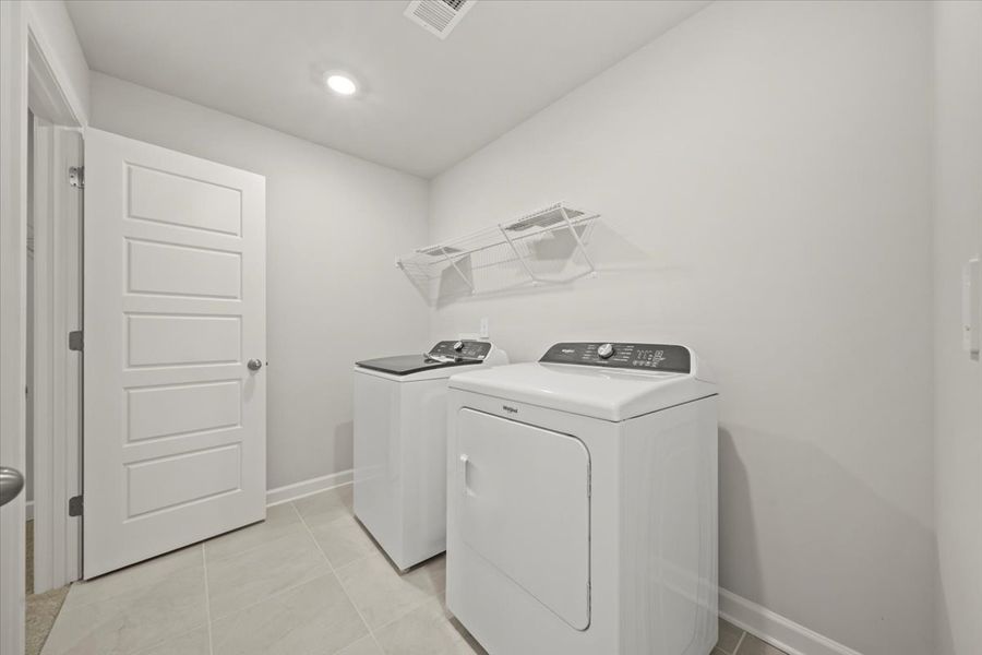Close-up of interior finishes inside a home in Collier Ridge, Moore (Image 9).