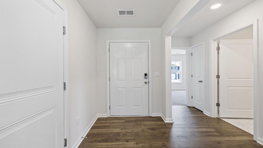 Spacious, unfurnished interior of a new home in Treemont Commons, Wellford (Image 16). Spacious, unfurnished interior of a new home in Treemont Commons, Wellford (Image 16).