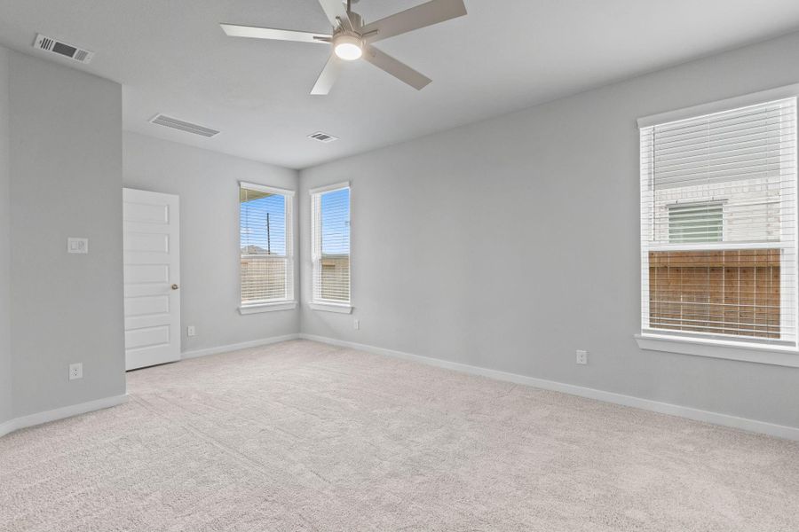 Spacious, unfurnished interior of a new home in Huntington Place, Rosharon (Image 24). Spacious, unfurnished interior of a new home in Huntington Place, Rosharon (Image 24).